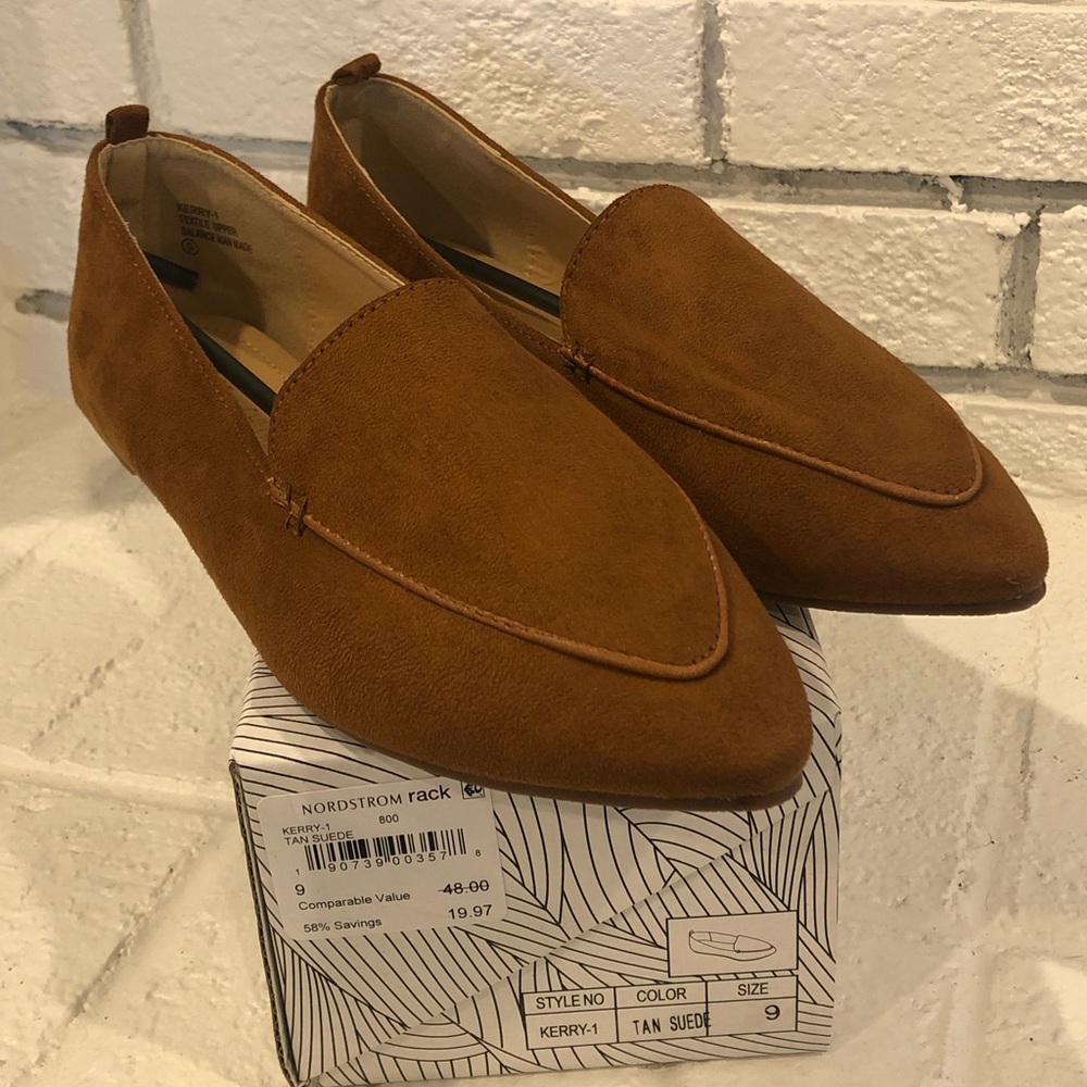 Brand new Chase + Chloe pointed flats